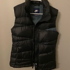 NWOT Nike Puffer Vest